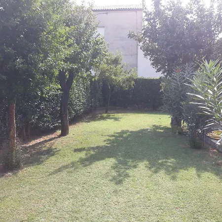 Aparmani Karolina Biograd Na Moru