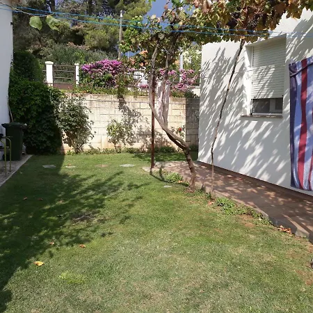 Aparmani Karolina Guest house Biograd Na Moru