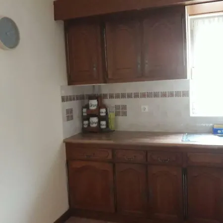 בית הארחה Aparmani Karolina ביוגראד נה מורו